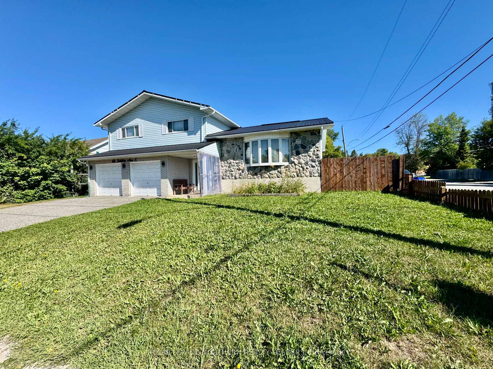 Photo 2 of 66 Jubilee Avenue E, Timmins, TNE - North — HOMEH