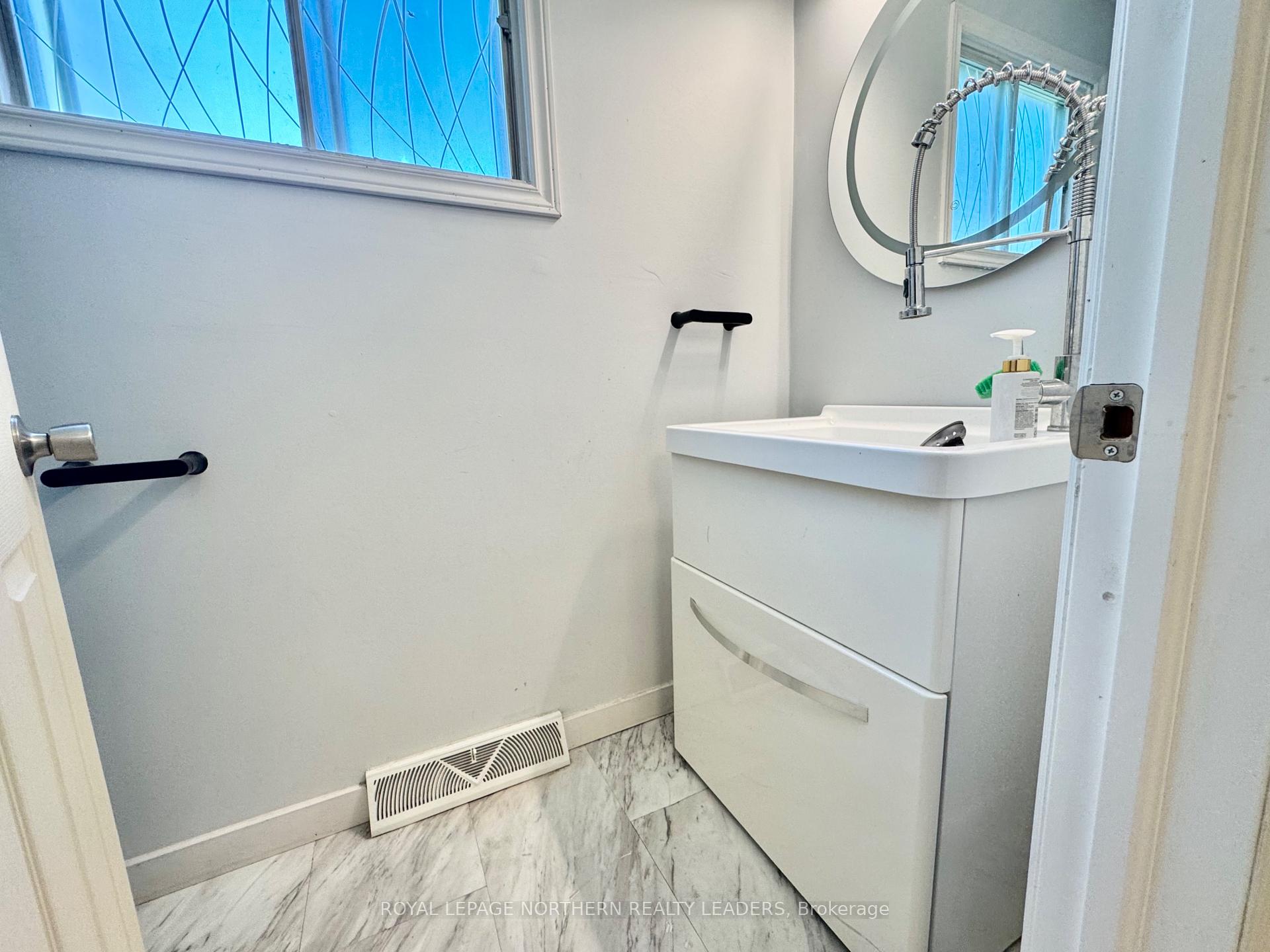 Photo 12 of 66 Jubilee Avenue E, Timmins, TNE - North — HOMEH