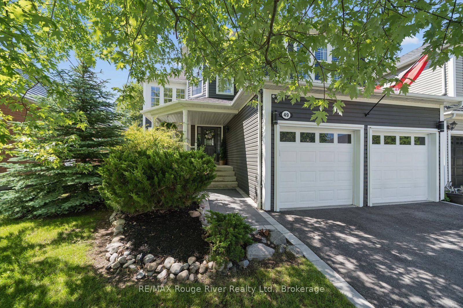 Photo 4 of 49 Hanson Crescent, Whitby, Brooklin — HOMEH