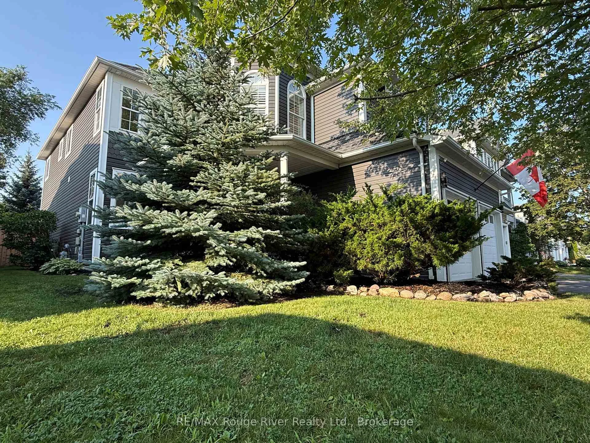 Photo 51 of 49 Hanson Crescent, Whitby, Brooklin — HOMEH