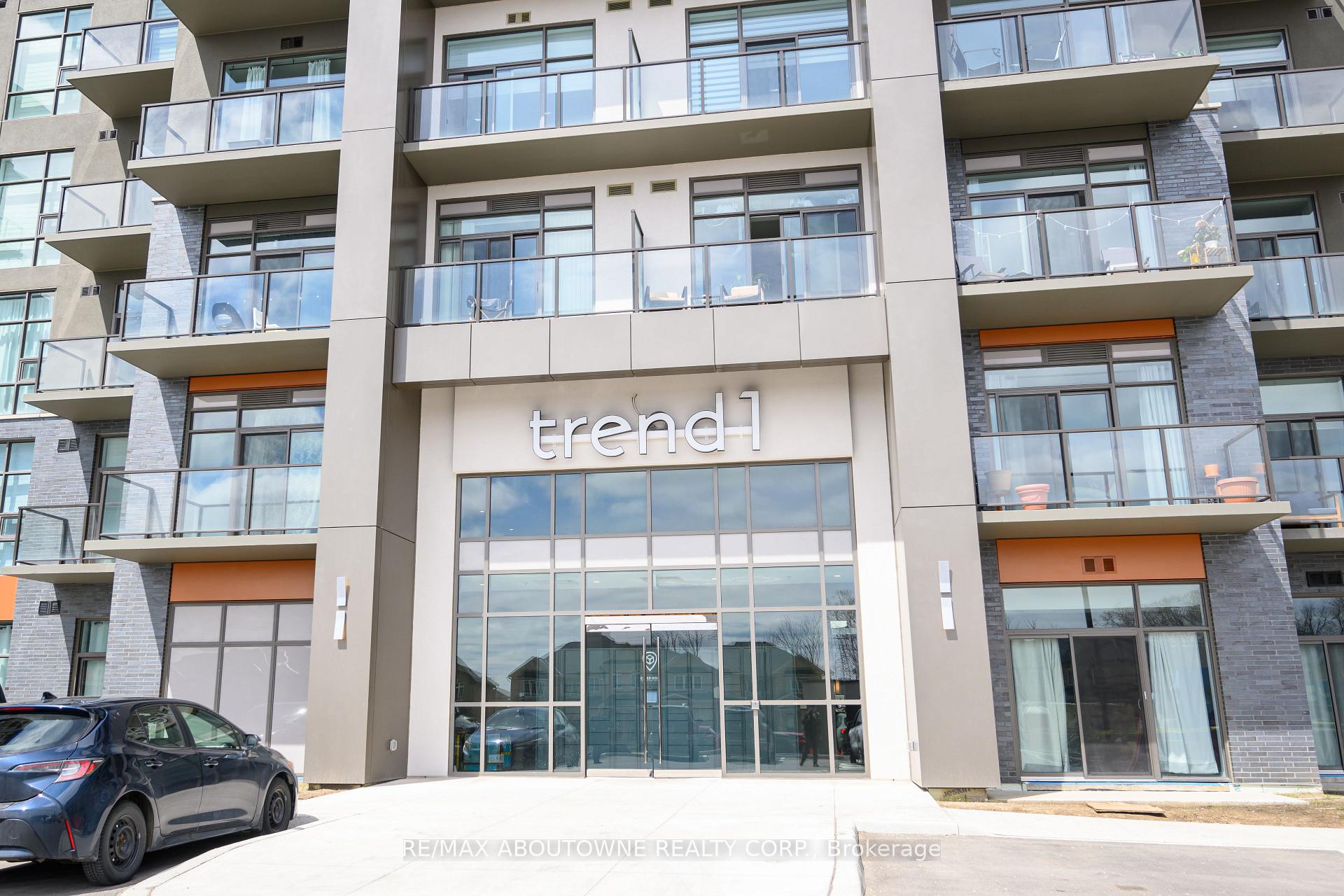 Photo 3 of Unit 334, 450 Dundas Street, Hamilton, Waterdown — HOMEH