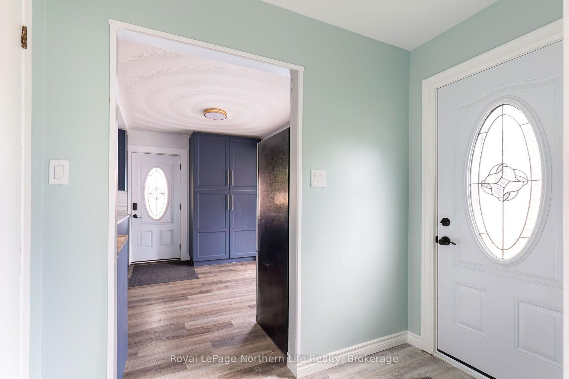 Photo 13 of 1122 Athlone Street, North Bay, West End — HOMEH