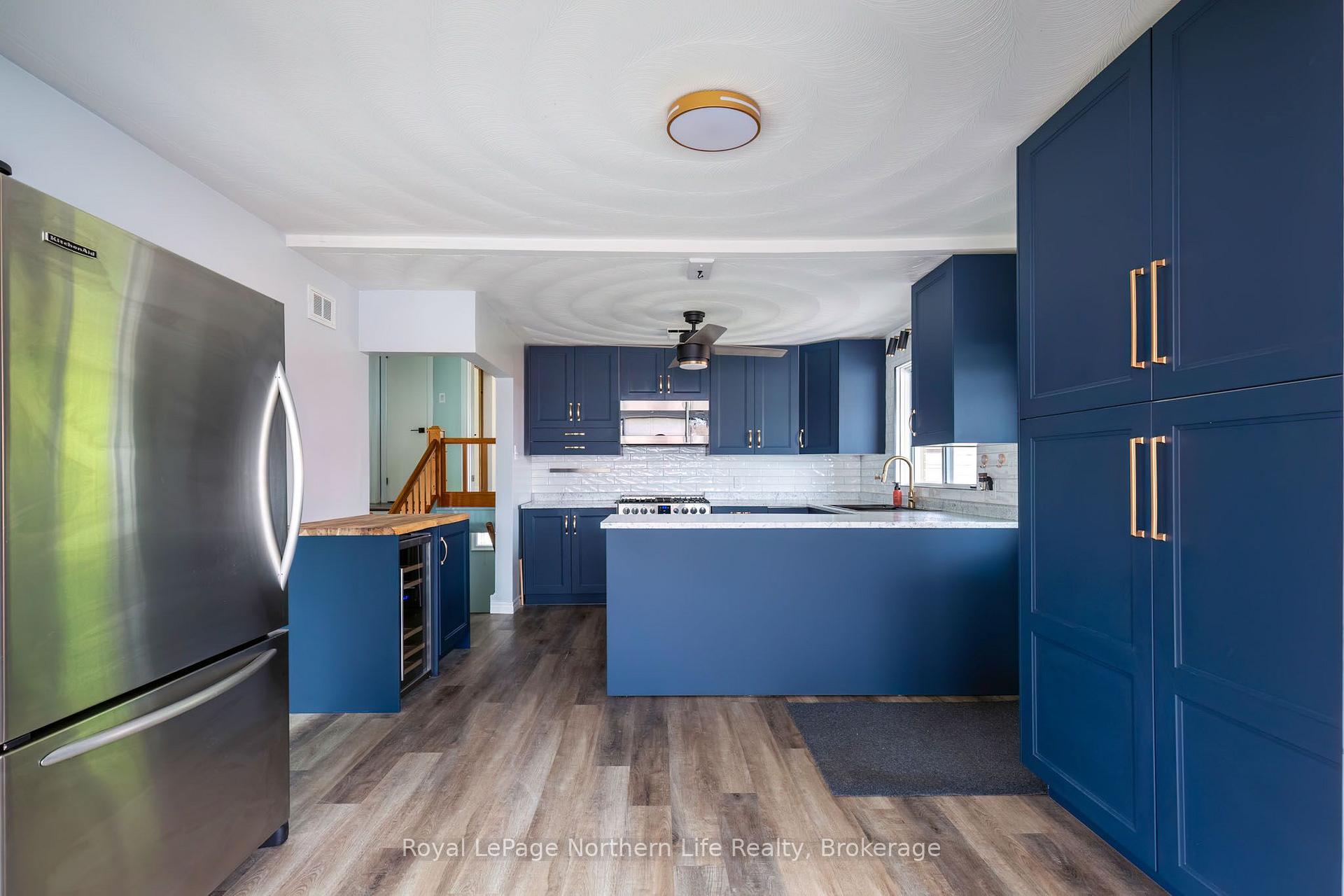 Photo 15 of 1122 Athlone Street, North Bay, West End — HOMEH
