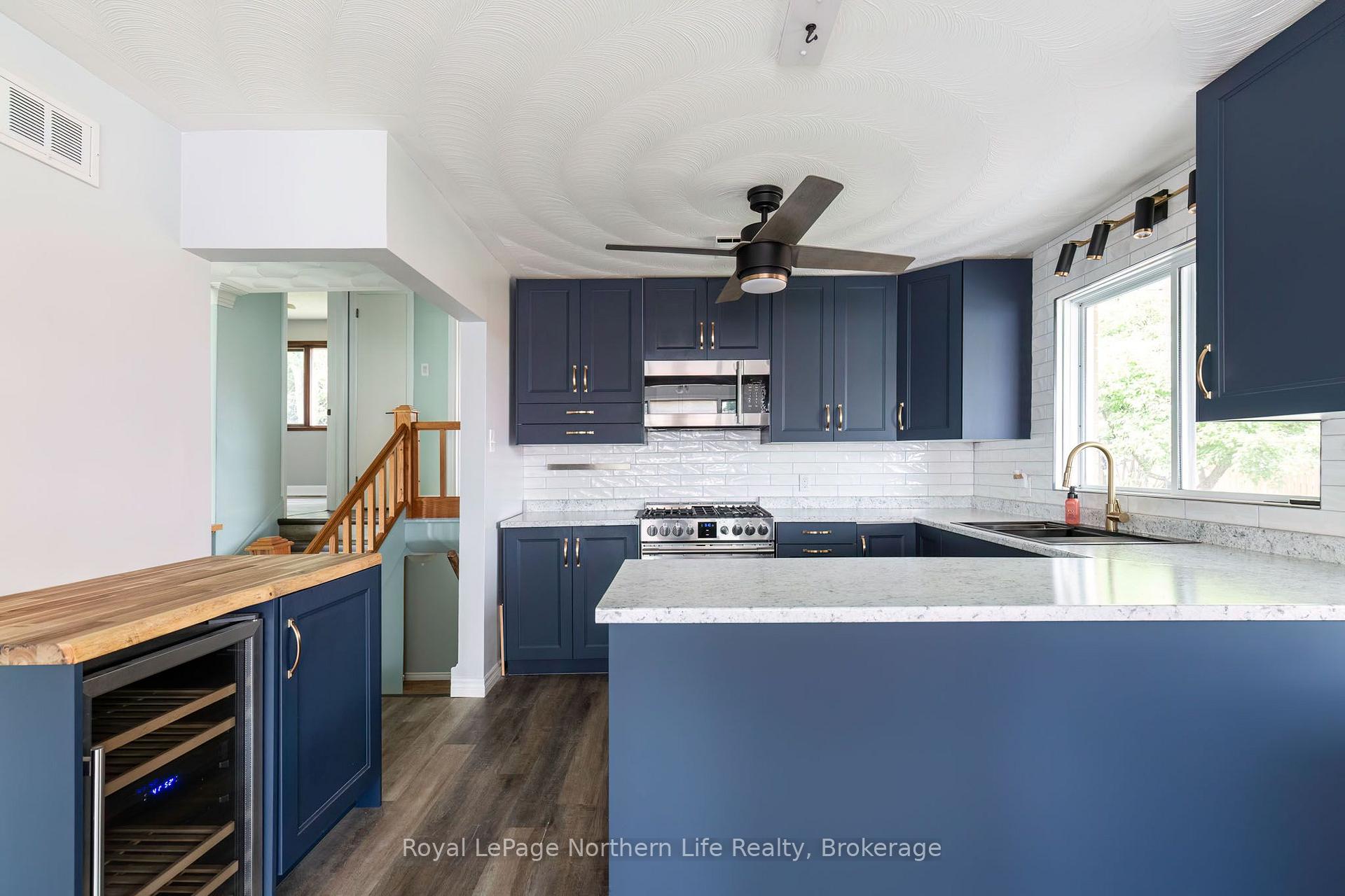 Photo 16 of 1122 Athlone Street, North Bay, West End — HOMEH