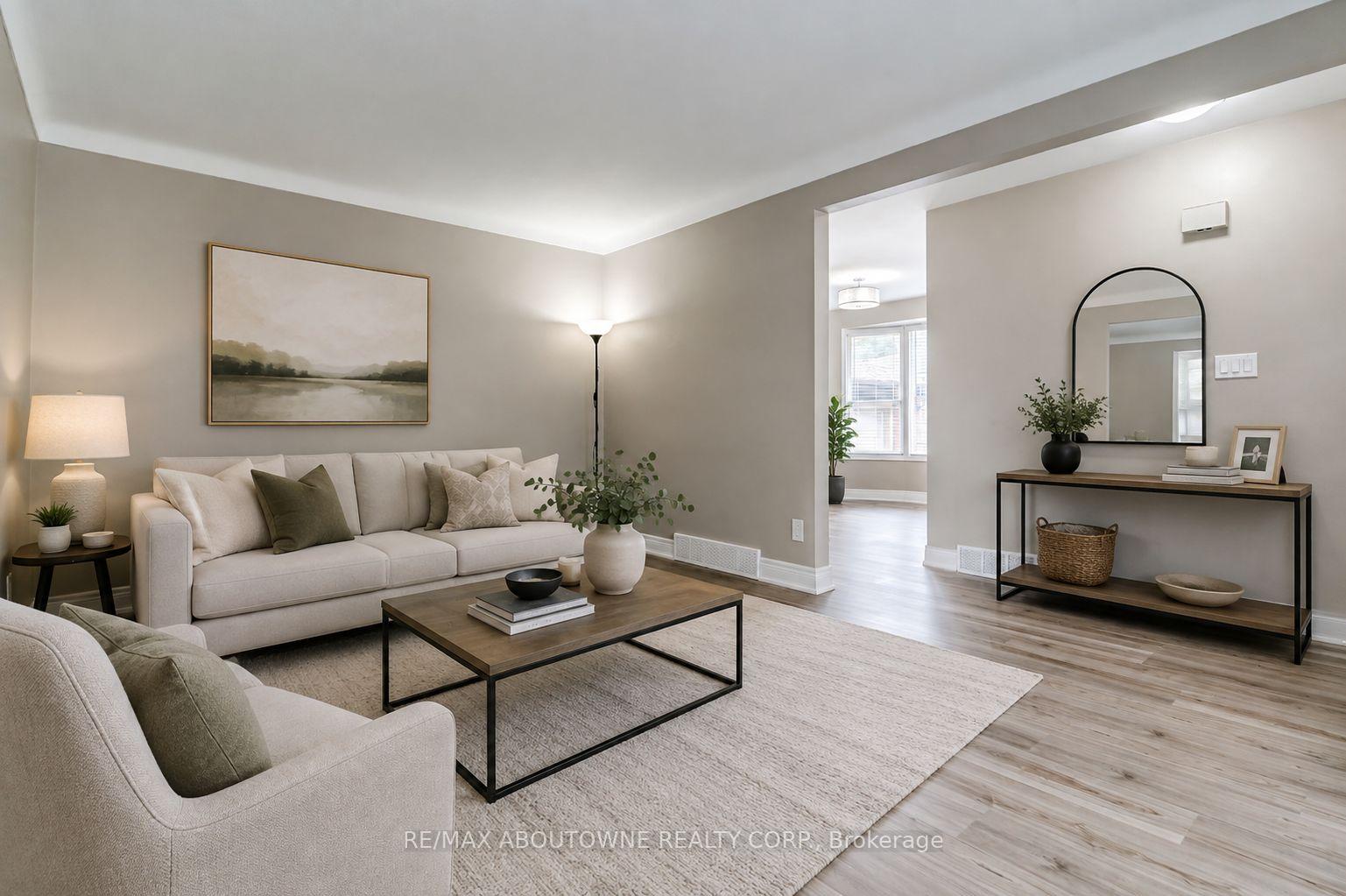 Photo 10 of 19 Friars Court, St. Catharines, Lakeport — HOMEH