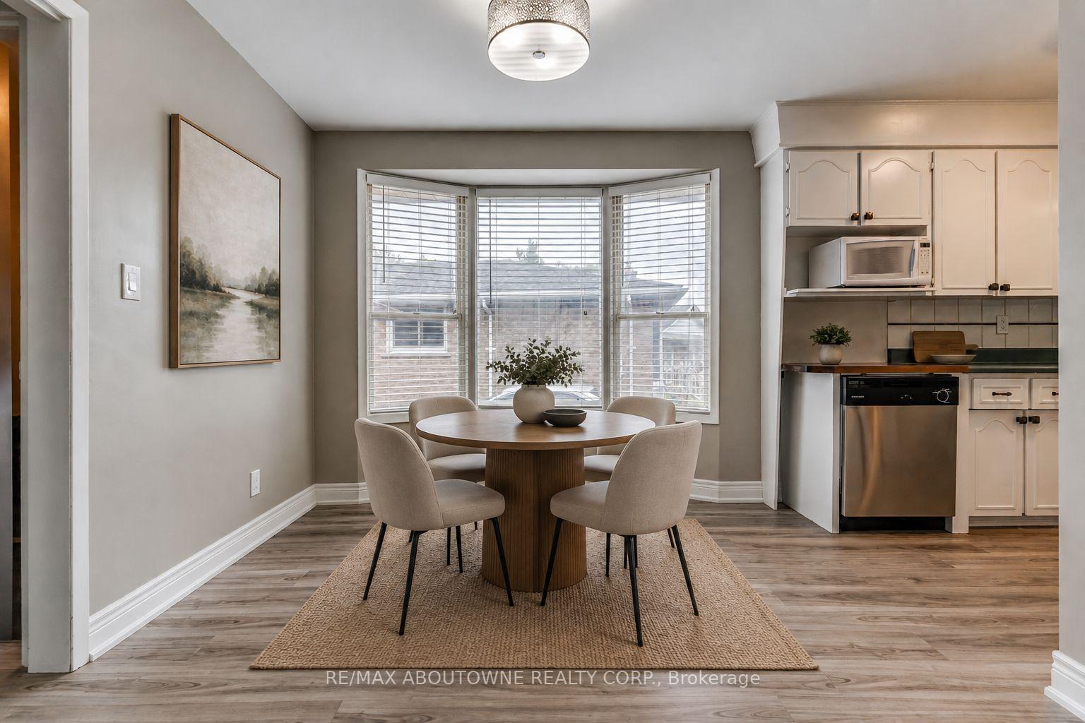 Photo 14 of 19 Friars Court, St. Catharines, Lakeport — HOMEH