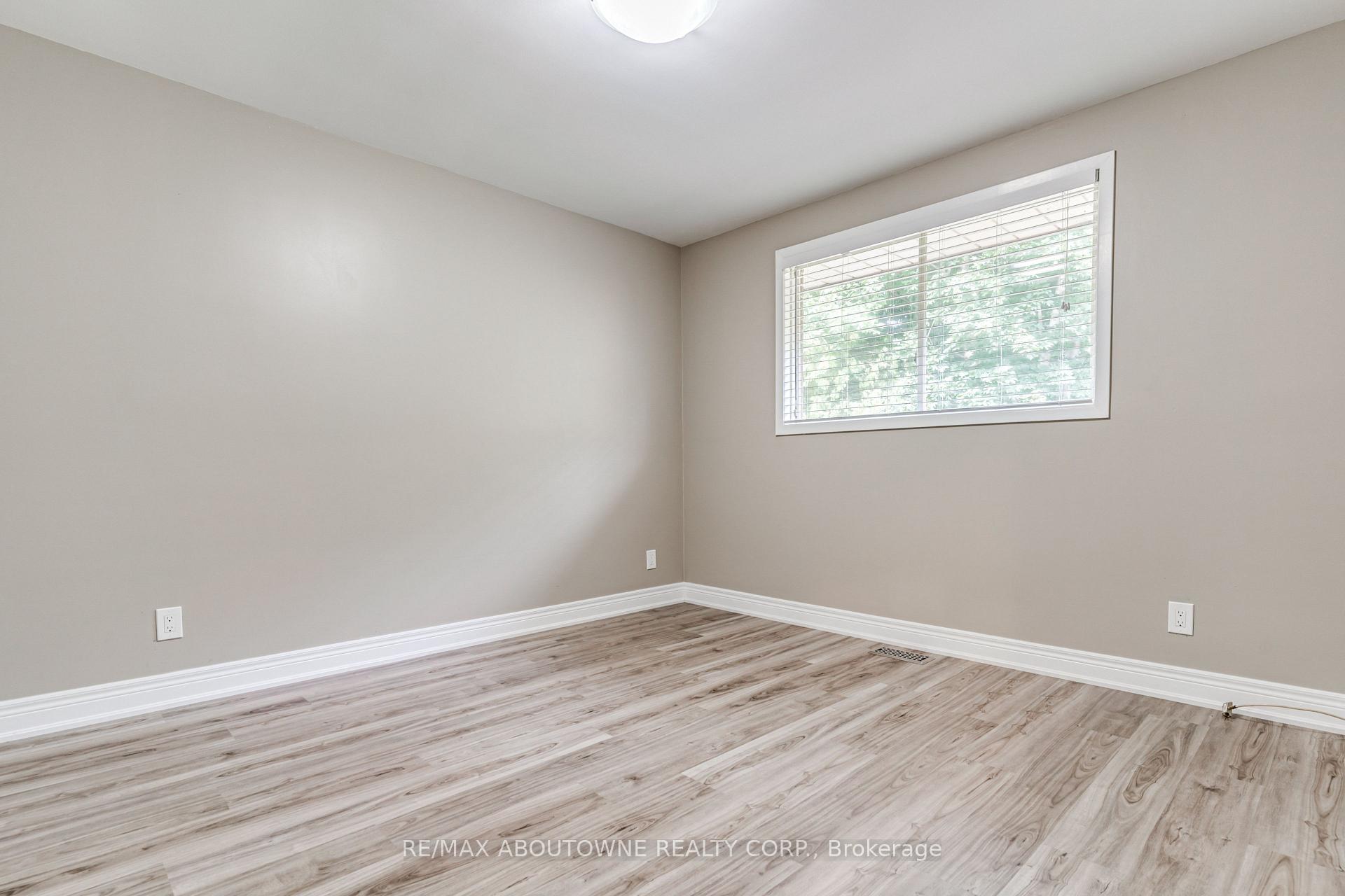 Photo 26 of 19 Friars Court, St. Catharines, Lakeport — HOMEH