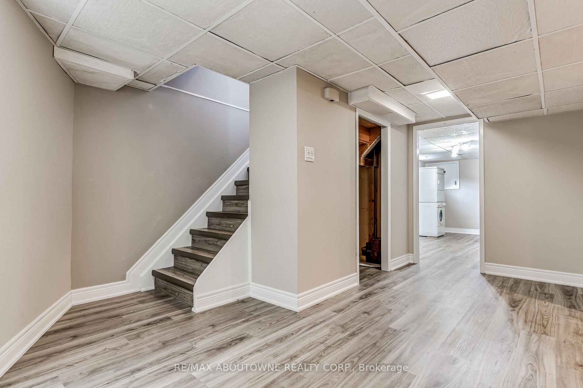 Photo 32 of 19 Friars Court, St. Catharines, Lakeport — HOMEH