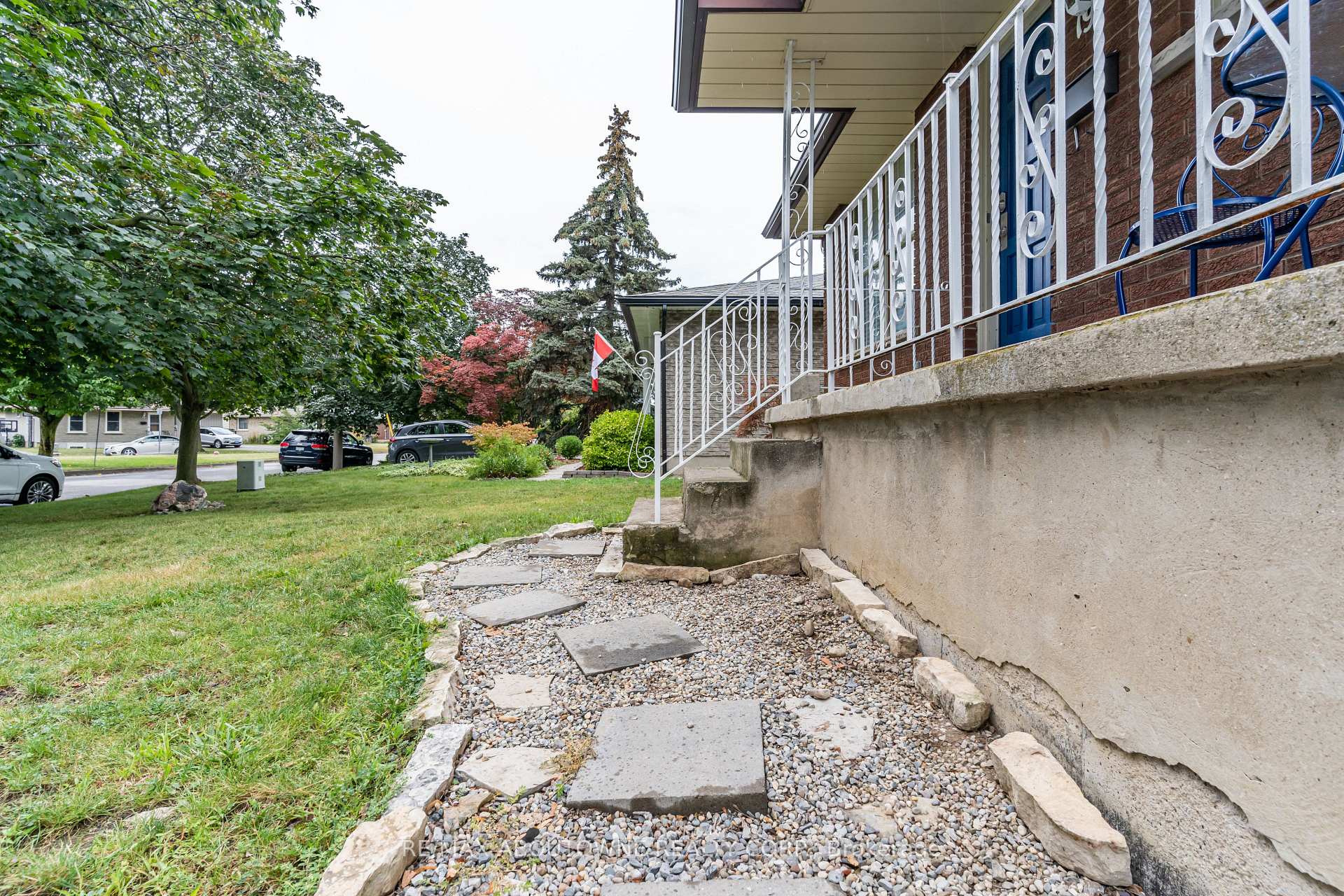 Photo 45 of 19 Friars Court, St. Catharines, Lakeport — HOMEH