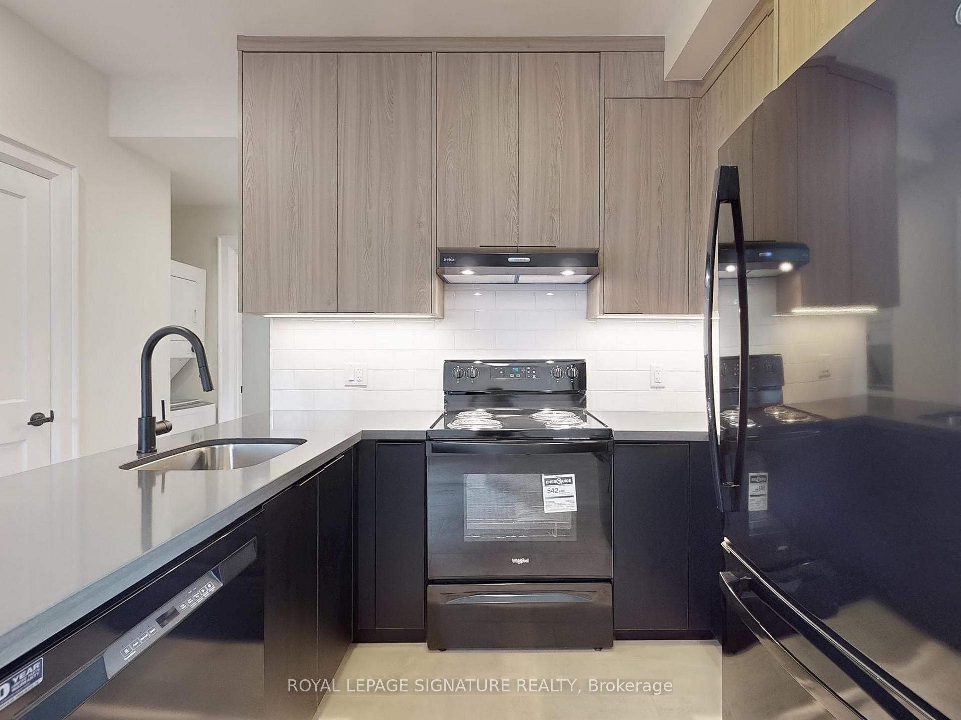 Photo 10 of Unit 3, 28 Beaconsfield Avenue, Toronto, Little Portugal — HOMEH