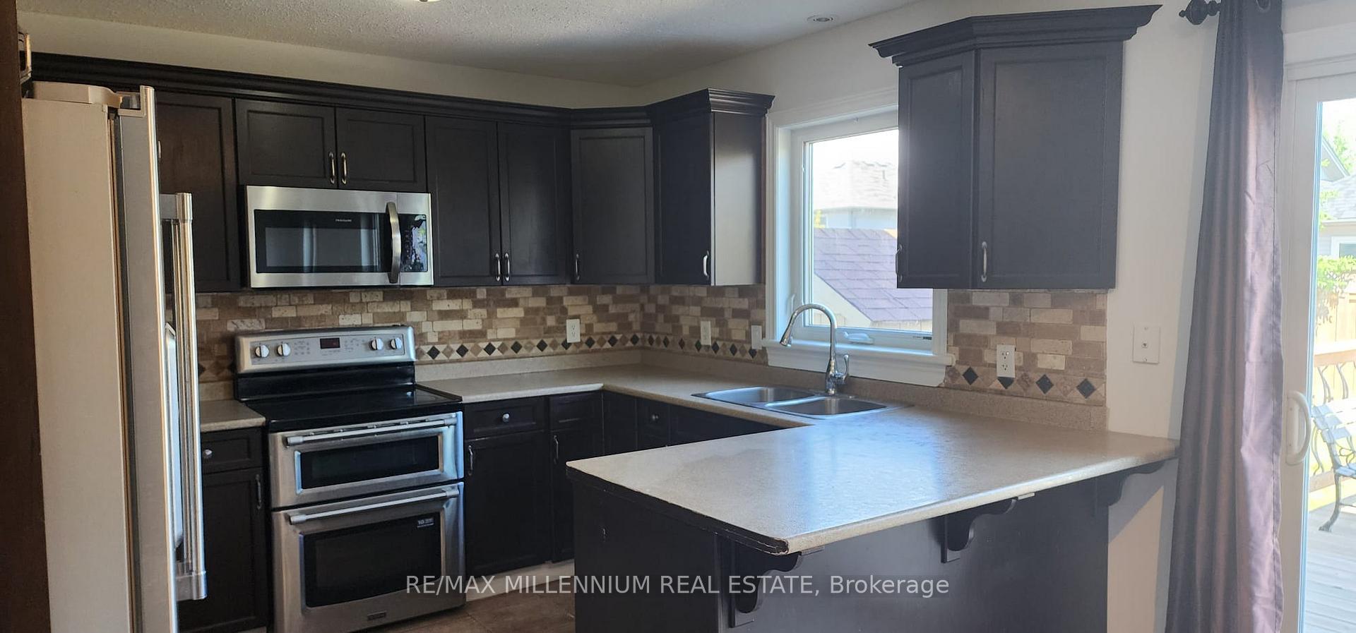 Photo 3 of 133 Fleming Way, Shelburne — HOMEH