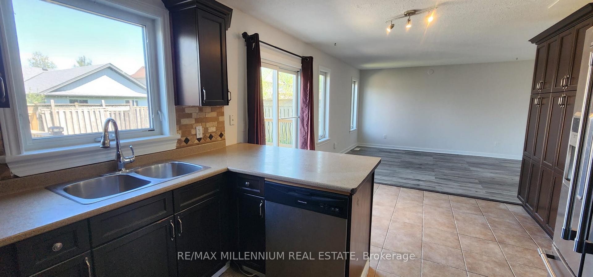 Photo 5 of 133 Fleming Way, Shelburne — HOMEH