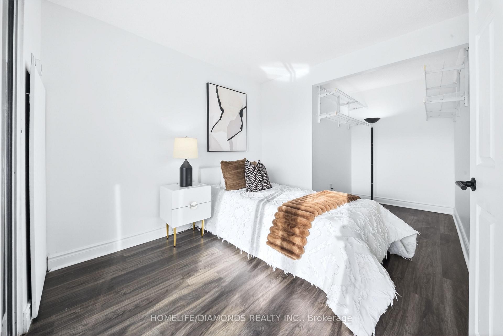 Photo 15 of Unit 2002, 5 Concorde Place, North York, Banbury-Don Mills — HOMEH