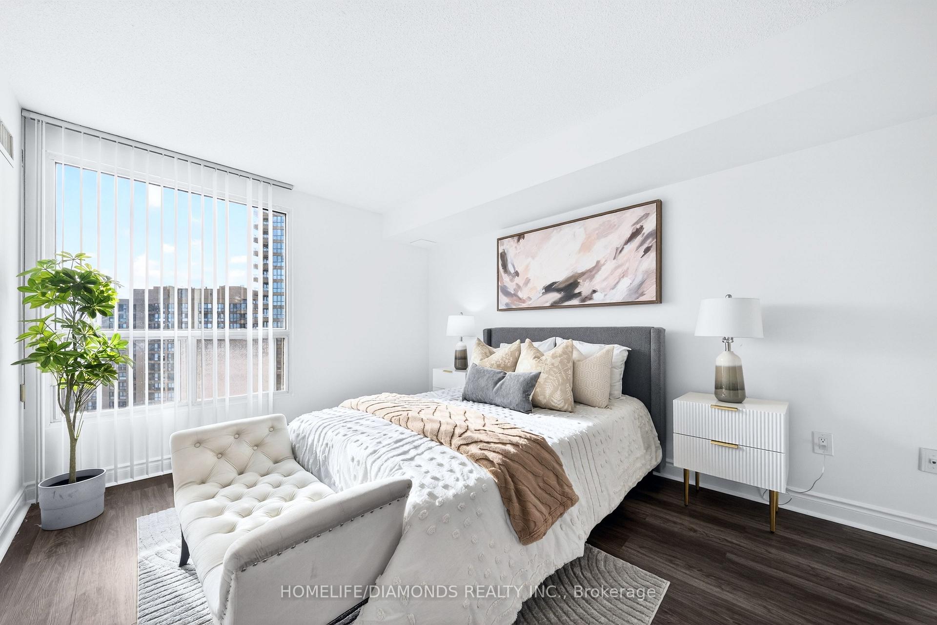 Photo 32 of Unit 2002, 5 Concorde Place, North York, Banbury-Don Mills — HOMEH
