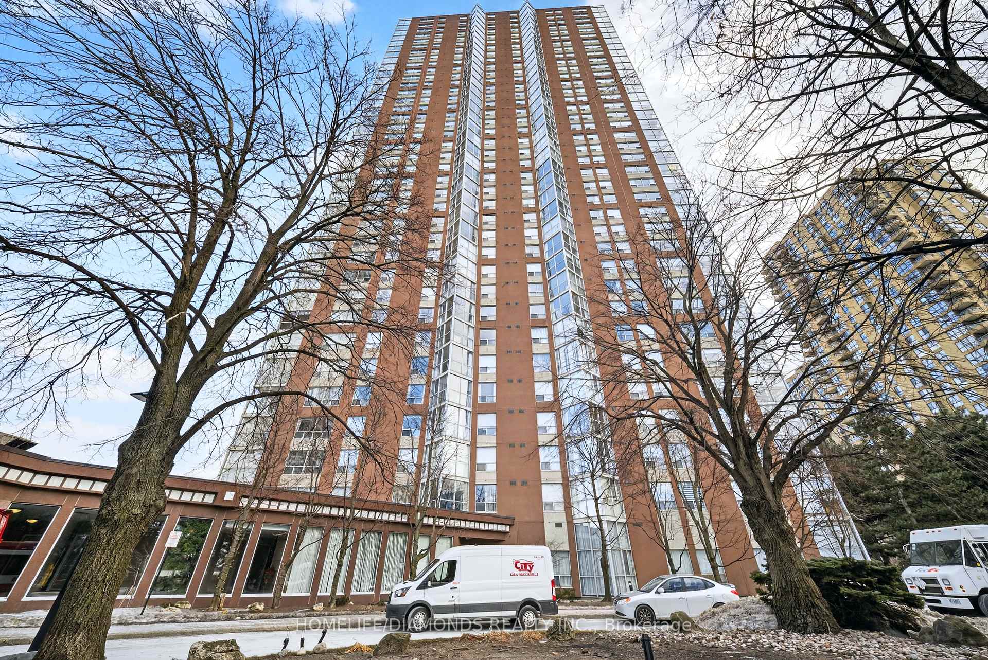 Photo 45 of Unit 2002, 5 Concorde Place, North York, Banbury-Don Mills — HOMEH