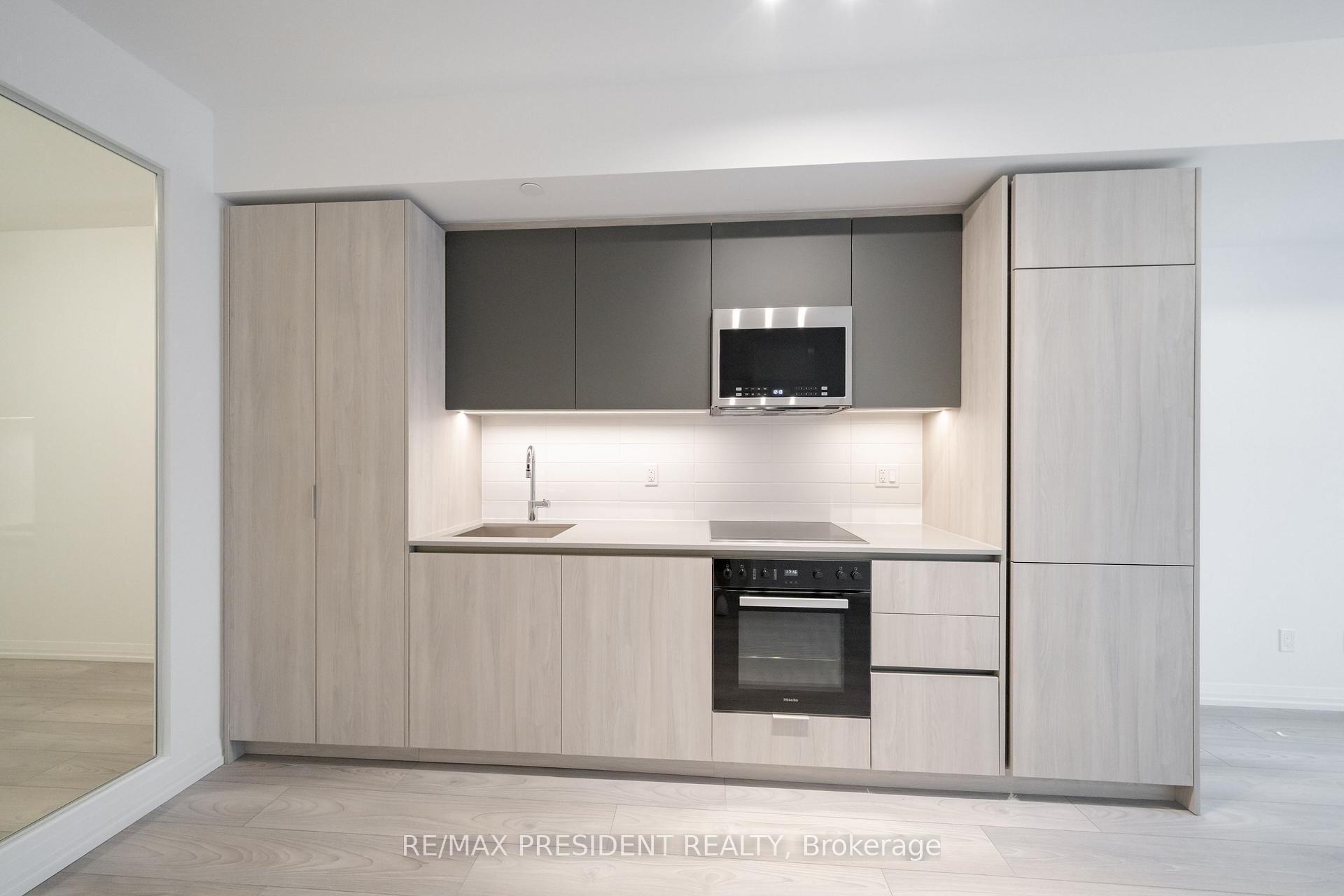 Photo 3 of Unit 610, 400 King Street W, Toronto, Waterfront Communities — HOMEH