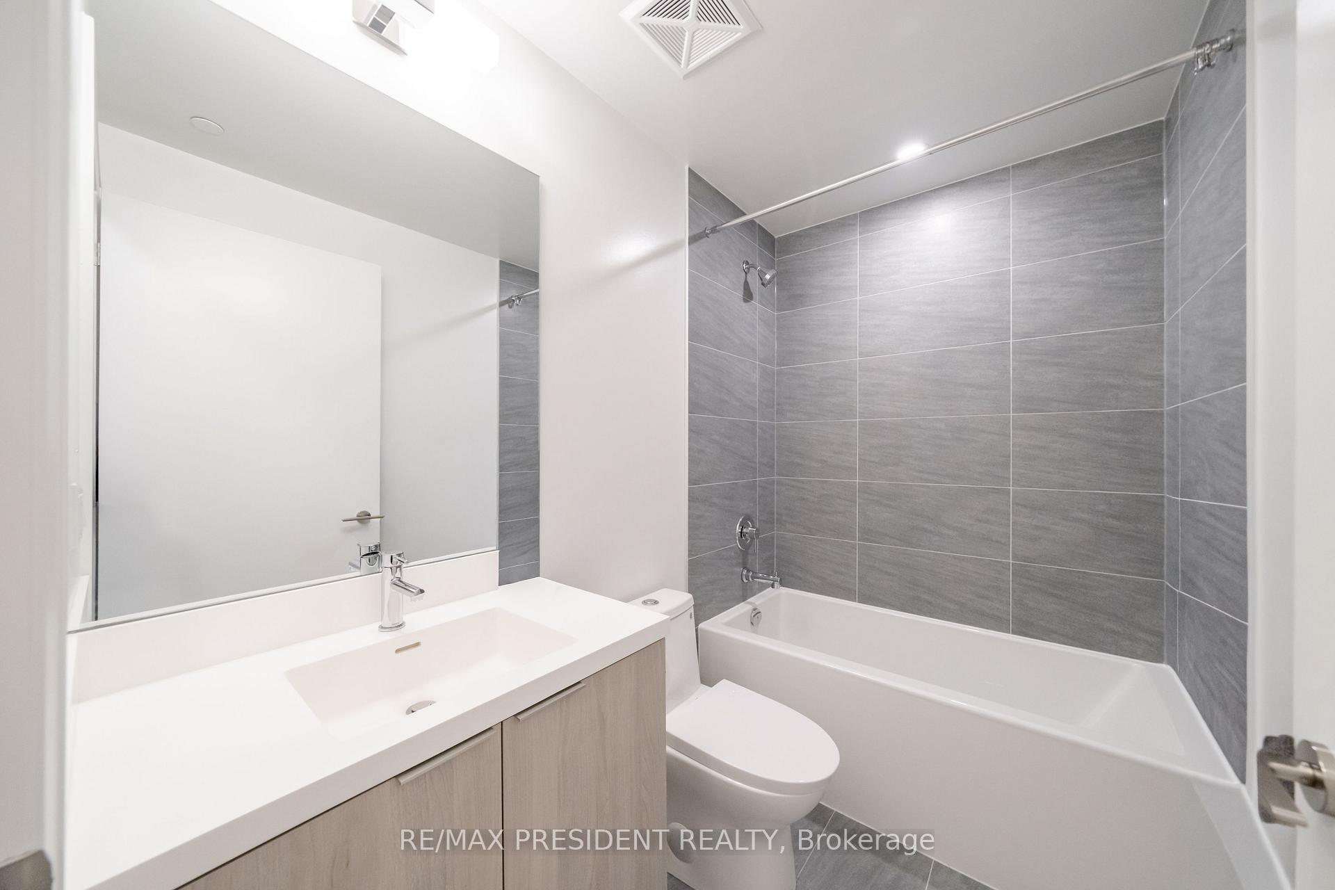 Photo 9 of Unit 610, 400 King Street W, Toronto, Waterfront Communities — HOMEH