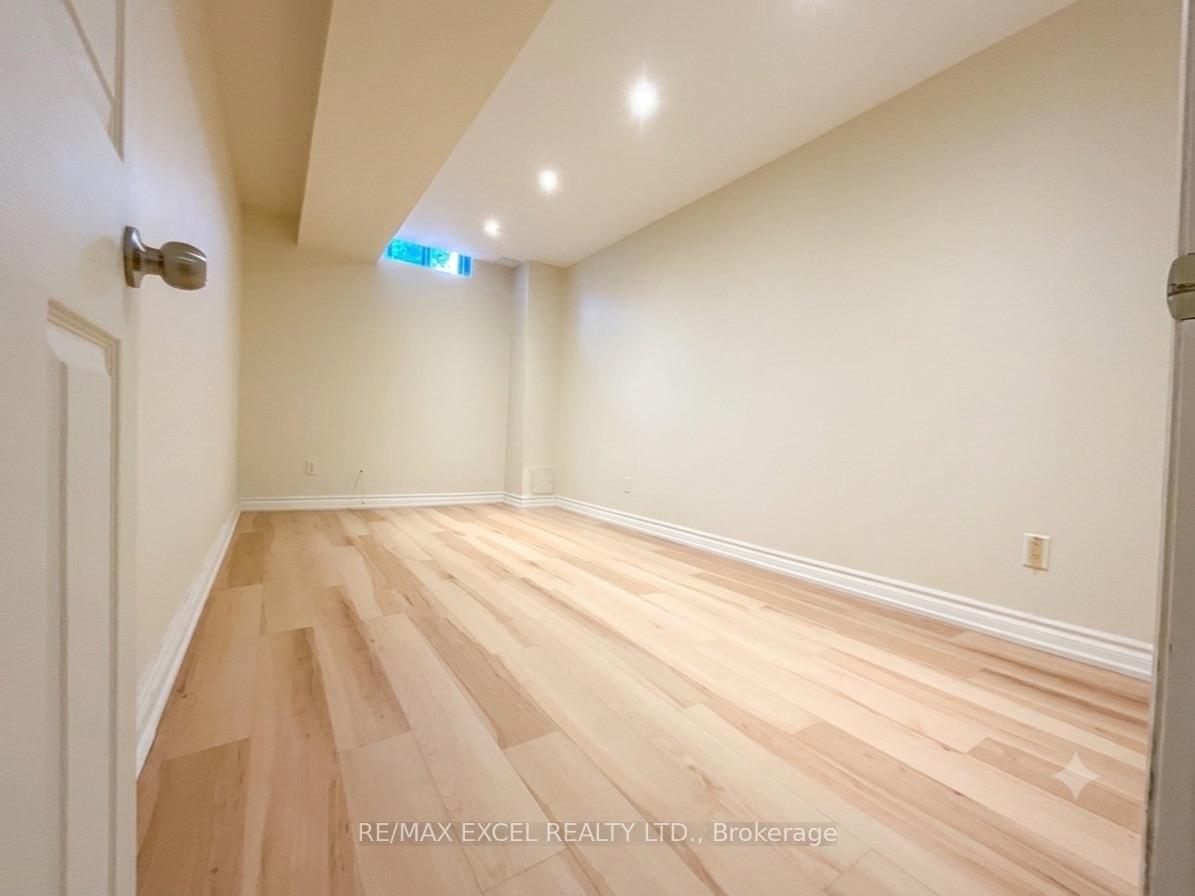 Photo 5 of Unit Basement Unit, 101 Sunway Square, Markham, Raymerville — HOMEH