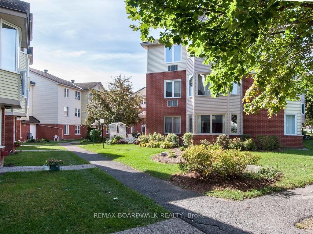 Photo 41 of Unit 339, 848 Seyton Drive, Ottawa, Westcliffe Estates — HOMEH