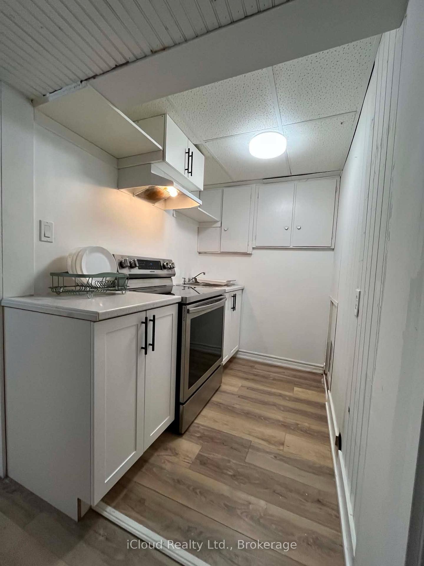 Photo 2 of 21 Warkdale Drive, St. Catharines, Burleigh Hill — HOMEH