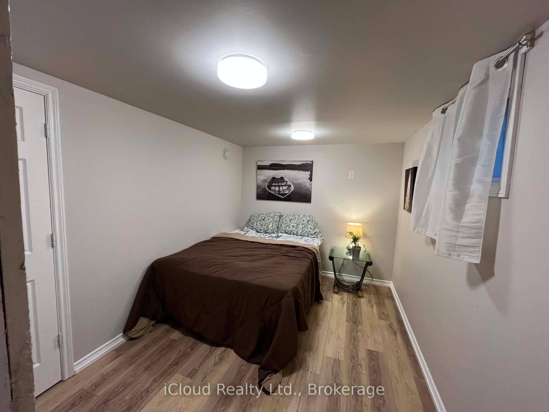 Photo 5 of 21 Warkdale Drive, St. Catharines, Burleigh Hill — HOMEH