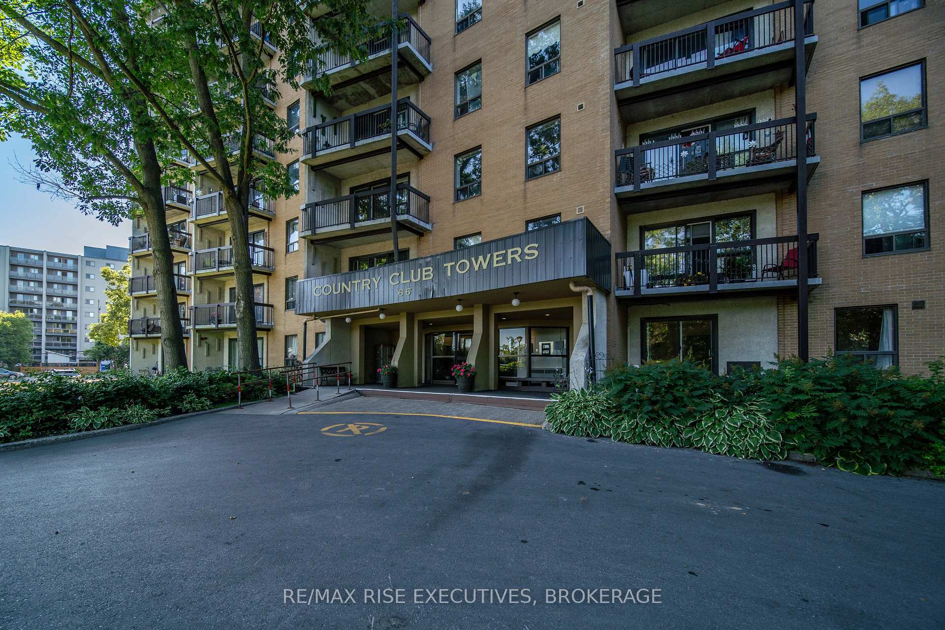 Photo 3 of Unit 310, 66 Greenview Drive, Kingston, Central City West — HOMEH