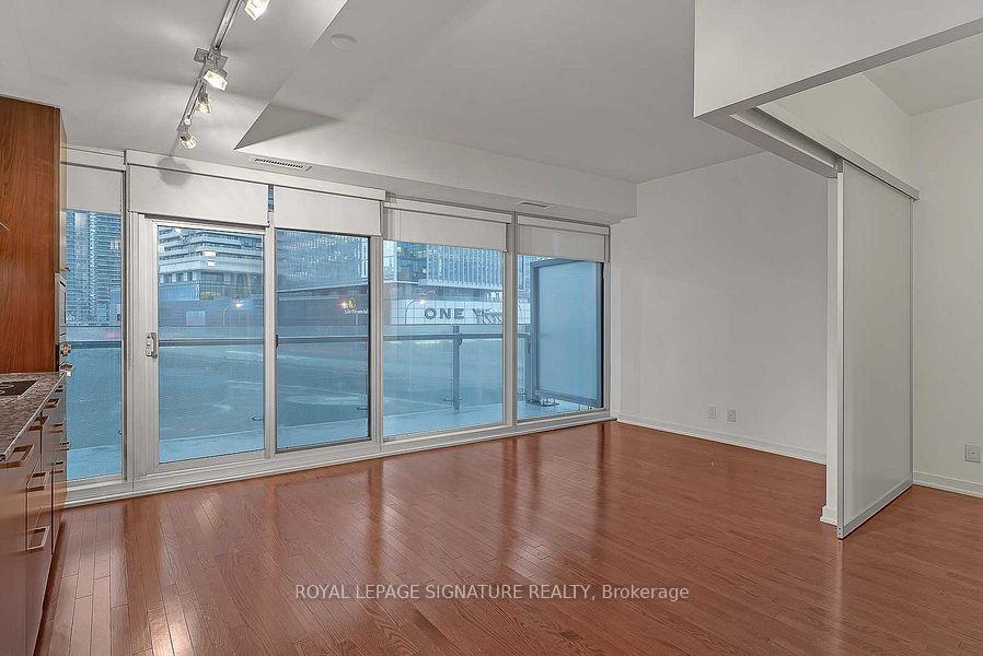 Photo 7 of Unit 311, 12 York Street, Toronto, Waterfront Communities — HOMEH