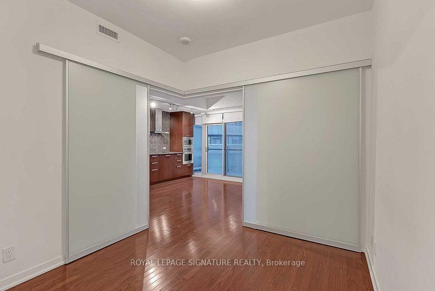 Photo 9 of Unit 311, 12 York Street, Toronto, Waterfront Communities — HOMEH
