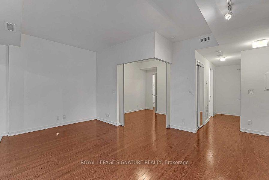 Photo 11 of Unit 311, 12 York Street, Toronto, Waterfront Communities — HOMEH