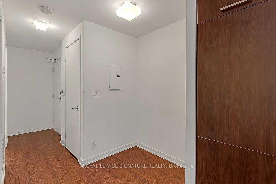 Photo 14 of Unit 311, 12 York Street, Toronto, Waterfront Communities — HOMEH