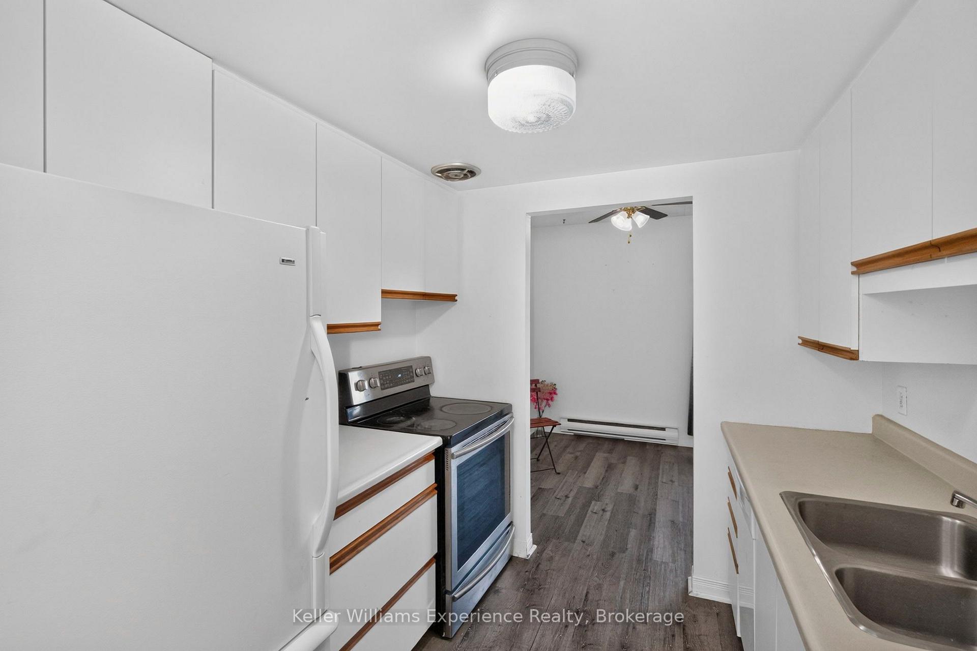 Photo 10 of Unit 203, 184 Eighth Street, Collingwood — HOMEH