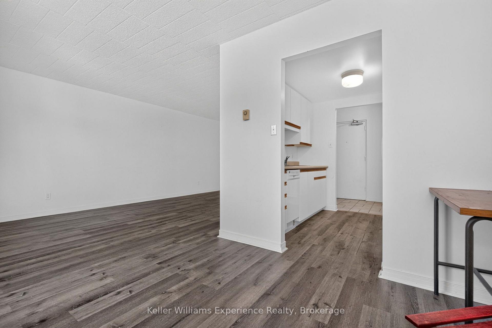 Photo 12 of Unit 203, 184 Eighth Street, Collingwood — HOMEH