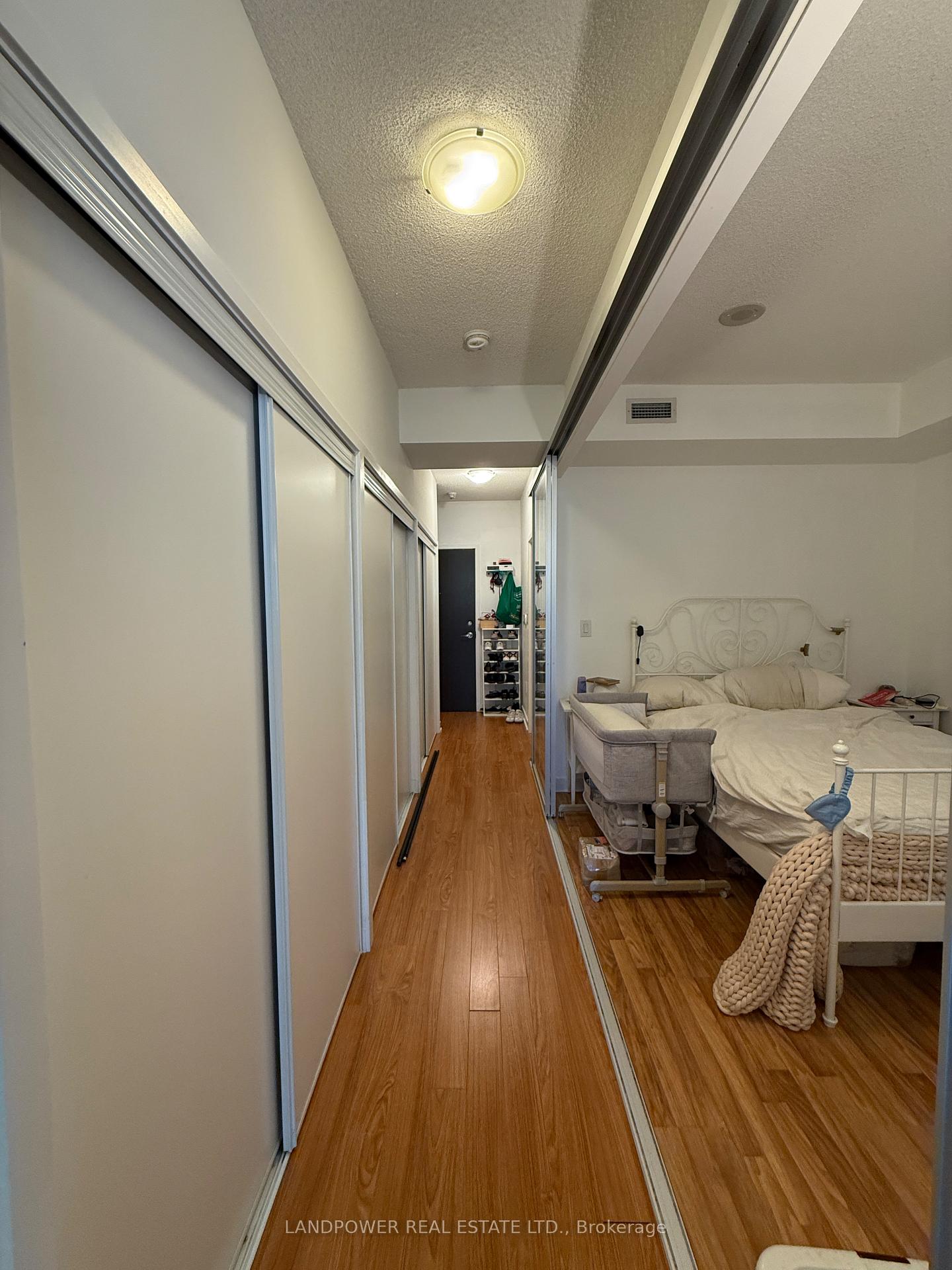 Photo 10 of Unit 335, 8 Telegram Mews, Toronto, Waterfront Communities — HOMEH