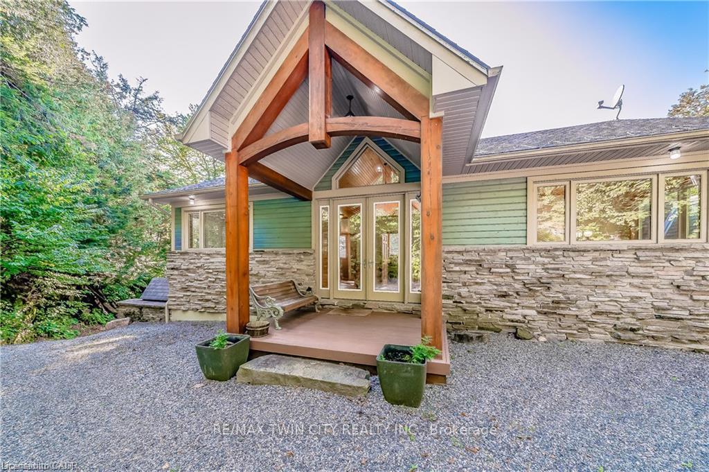 Photo 13 of 1347 Rosseau Road, Muskoka Lakes, Watt — HOMEH