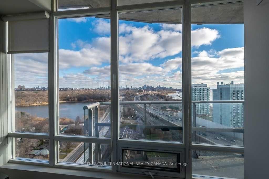 Photo 16 of Unit 2007, 15 Windermere Avenue, Toronto, High Park-Swansea — HOMEH