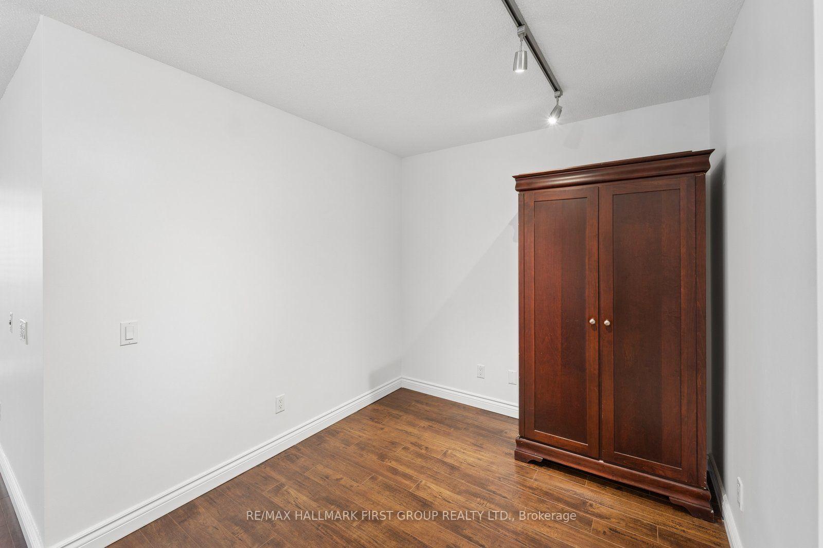 Photo 5 of Unit 908, 1200 The Esplanade N, Pickering, Town Centre — HOMEH