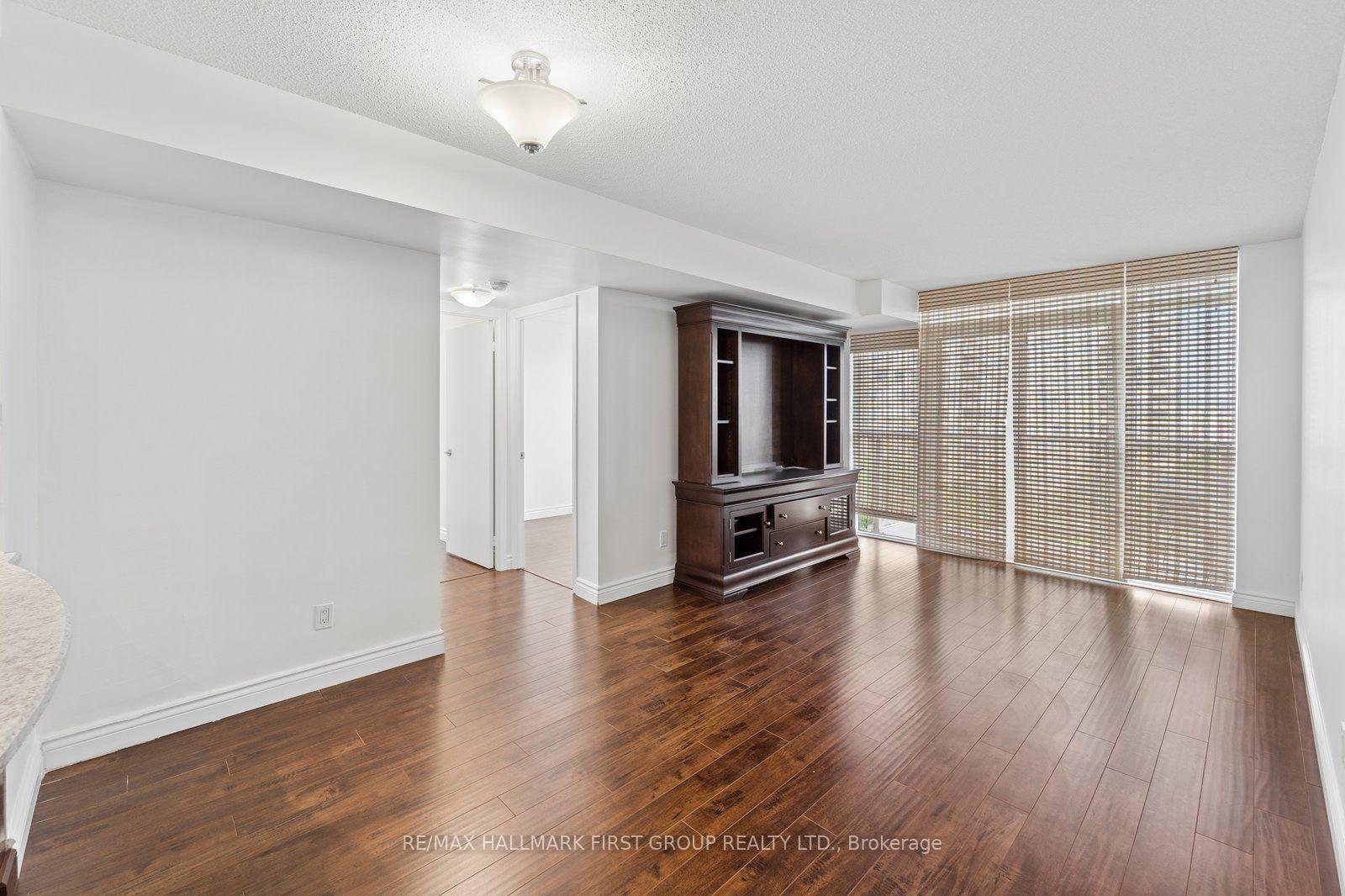 Photo 6 of Unit 908, 1200 The Esplanade N, Pickering, Town Centre — HOMEH