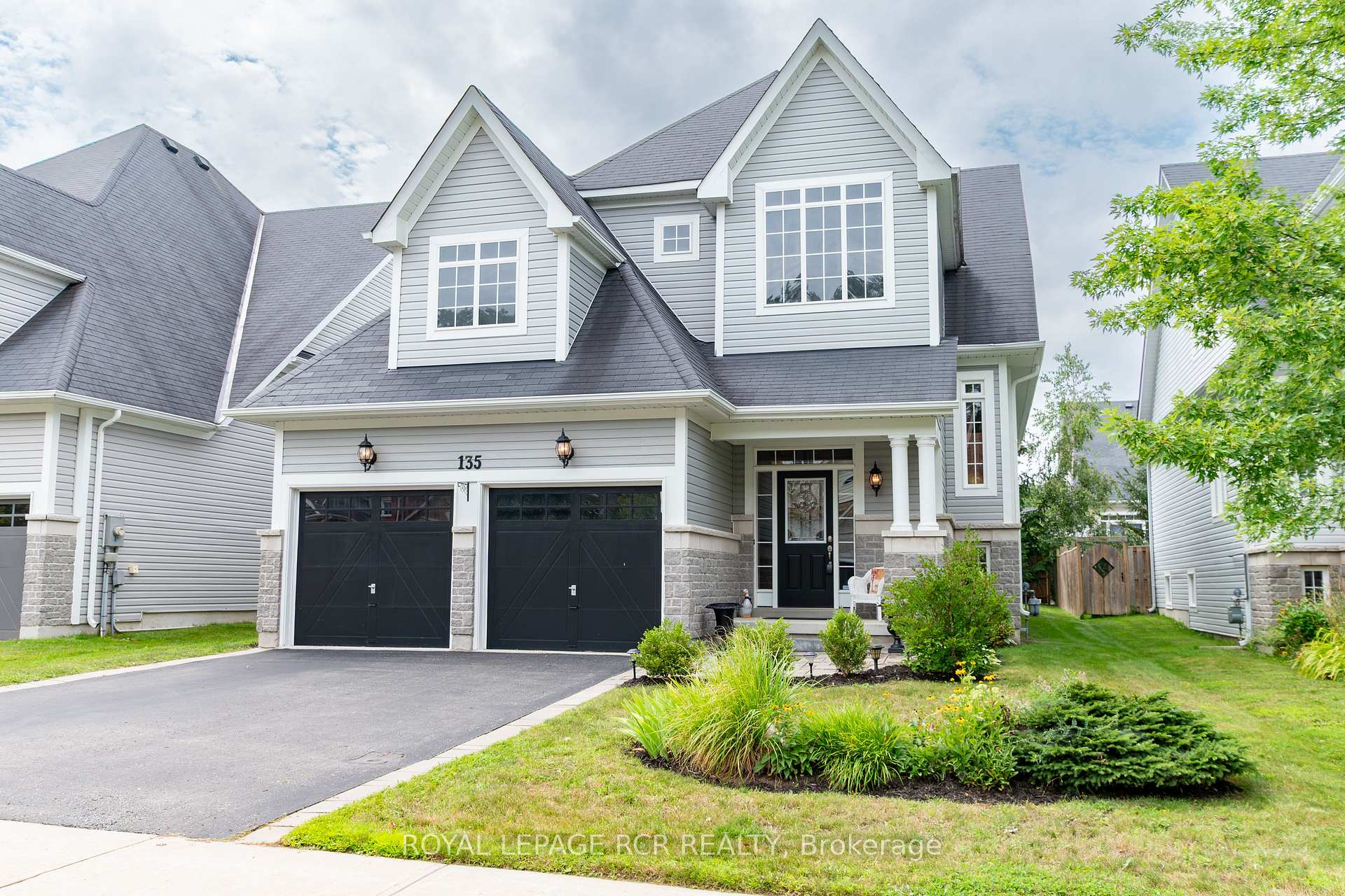 Front of 135 White Sands Way