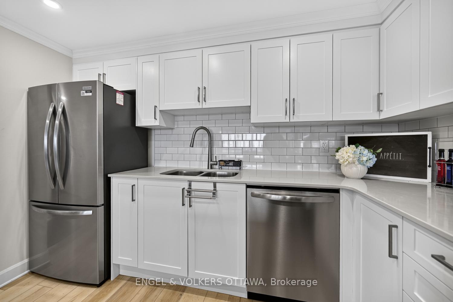 Photo 11 of Unit 110, 55 Water Street E, Brockville, Brockville — HOMEH