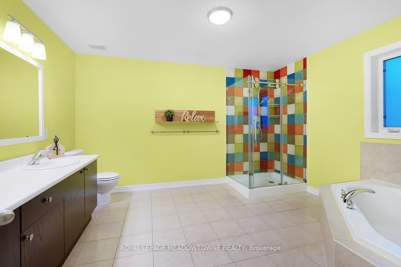 Photo 33 of 475 Valridge Drive, Hamilton, Ancaster — HOMEH