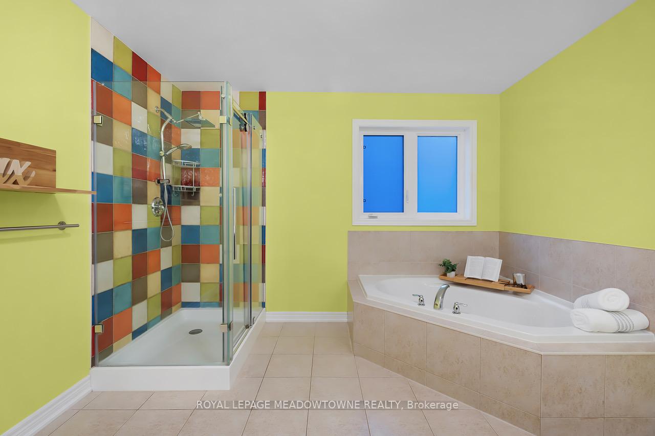 Photo 37 of 475 Valridge Drive, Hamilton, Ancaster — HOMEH