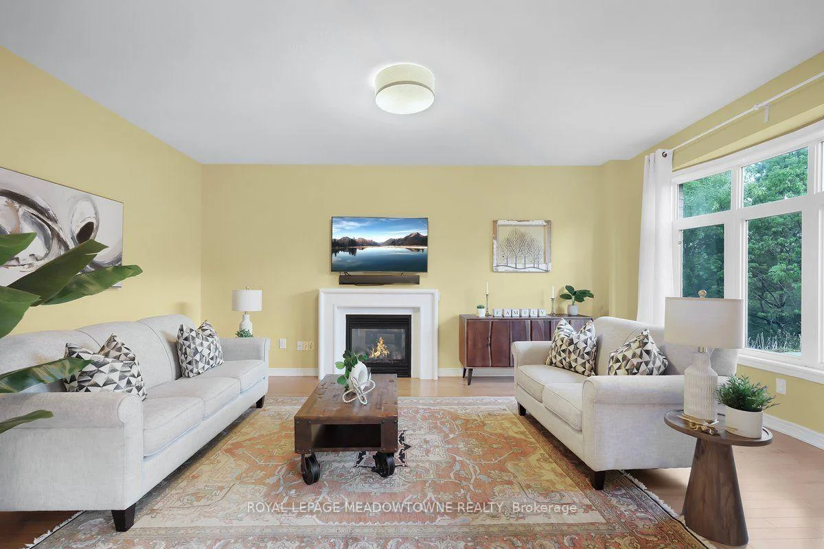 Photo 6 of 475 Valridge Drive, Hamilton, Ancaster — HOMEH