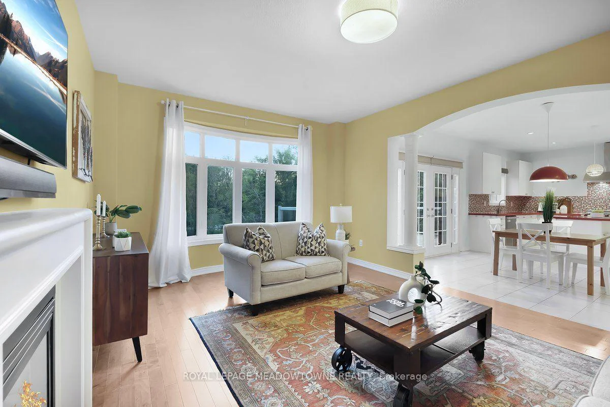 Photo 8 of 475 Valridge Drive, Hamilton, Ancaster — HOMEH