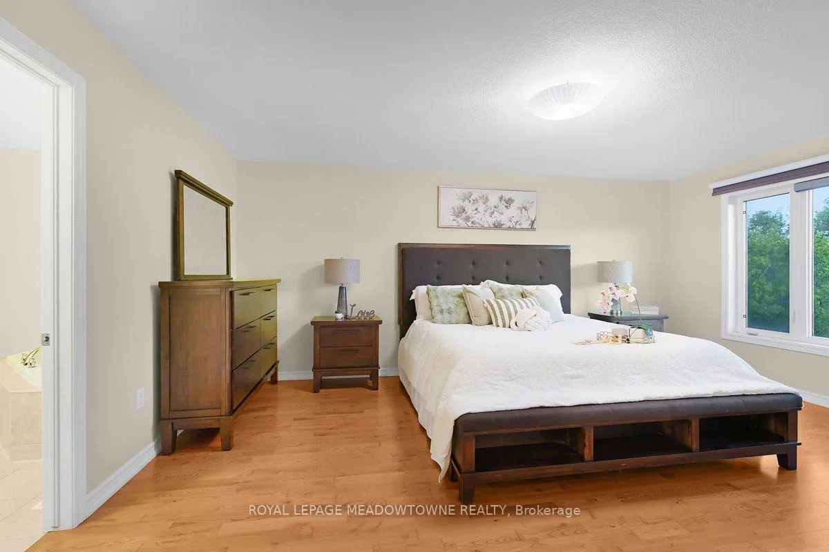 Photo 32 of 475 Valridge Drive, Hamilton, Ancaster — HOMEH