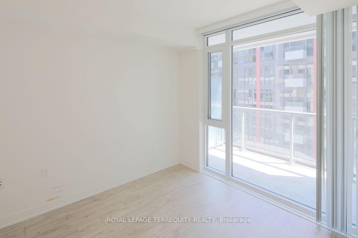 Photo 2 of Unit 627, 576 Front Street W, Toronto, Waterfront Communities — HOMEH