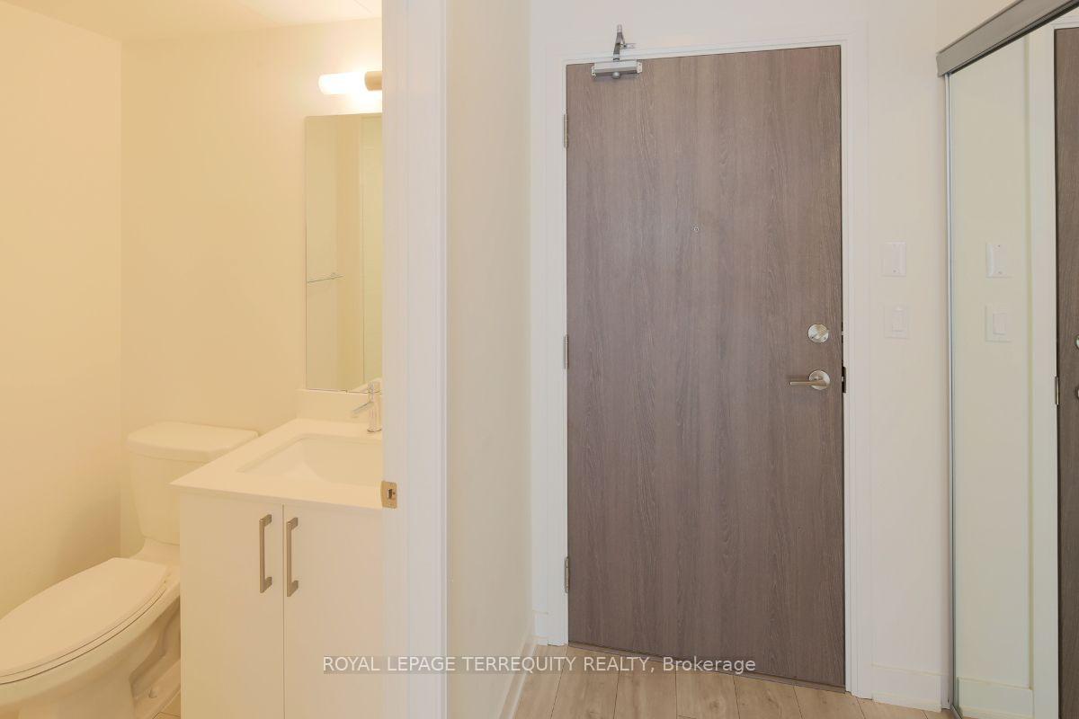 Photo 4 of Unit 627, 576 Front Street W, Toronto, Waterfront Communities — HOMEH