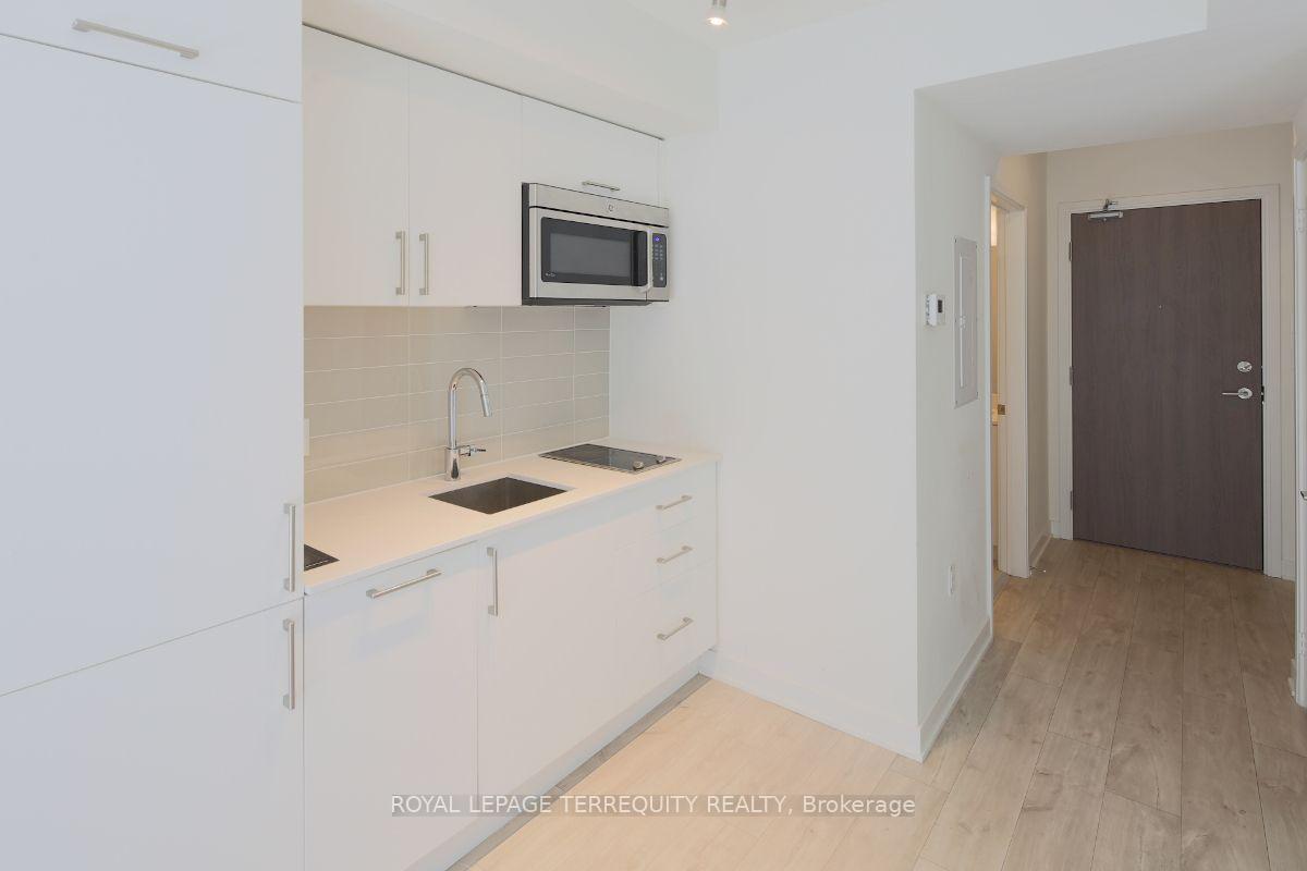 Photo 12 of Unit 627, 576 Front Street W, Toronto, Waterfront Communities — HOMEH