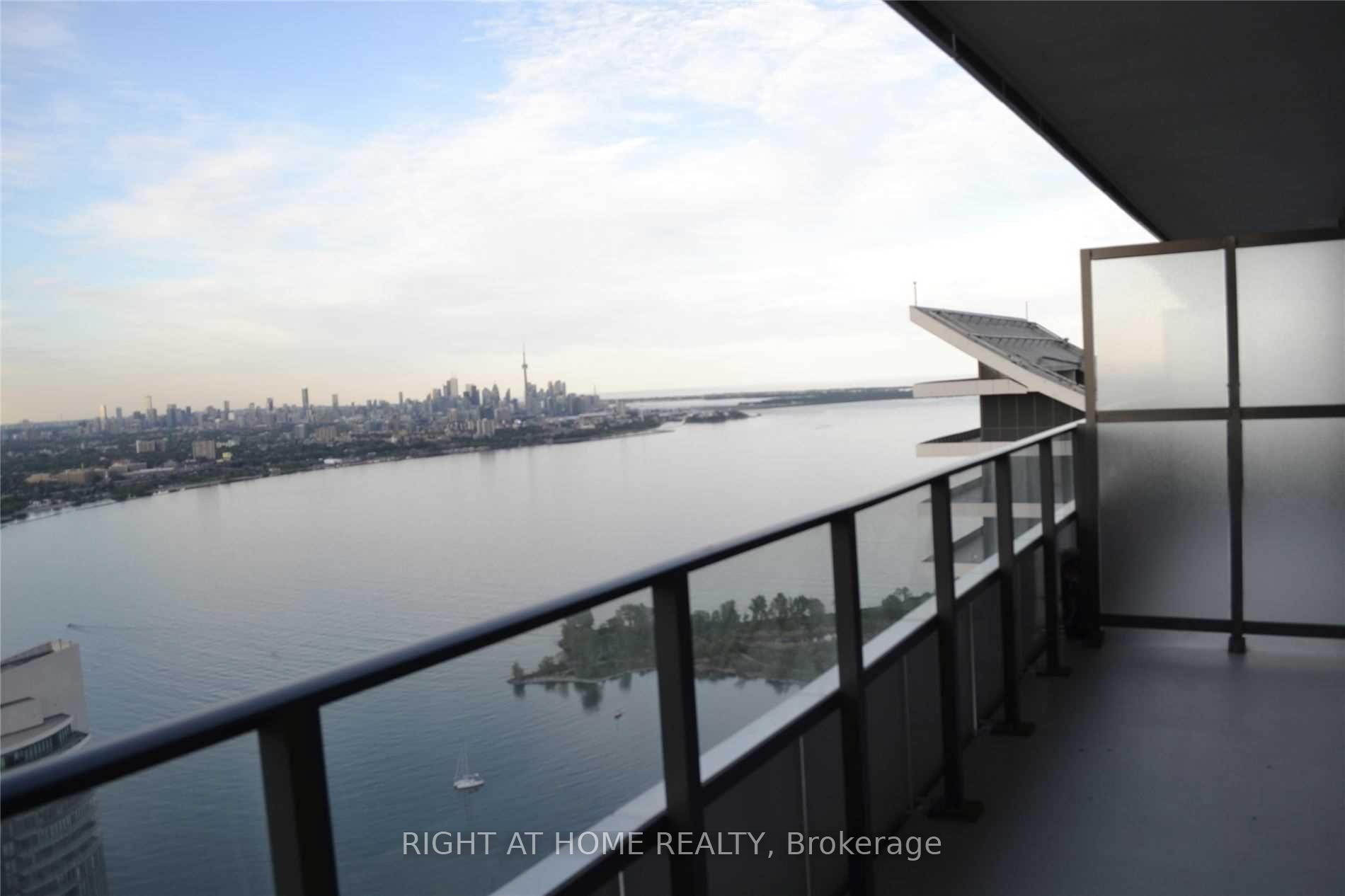 Photo 3 of Unit 5604, 30 Shore Breeze Dr, Etobicoke, Mimico — HOMEH