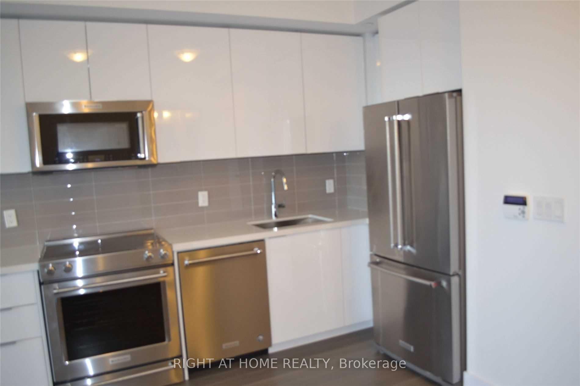 Photo 7 of Unit 5604, 30 Shore Breeze Dr, Etobicoke, Mimico — HOMEH