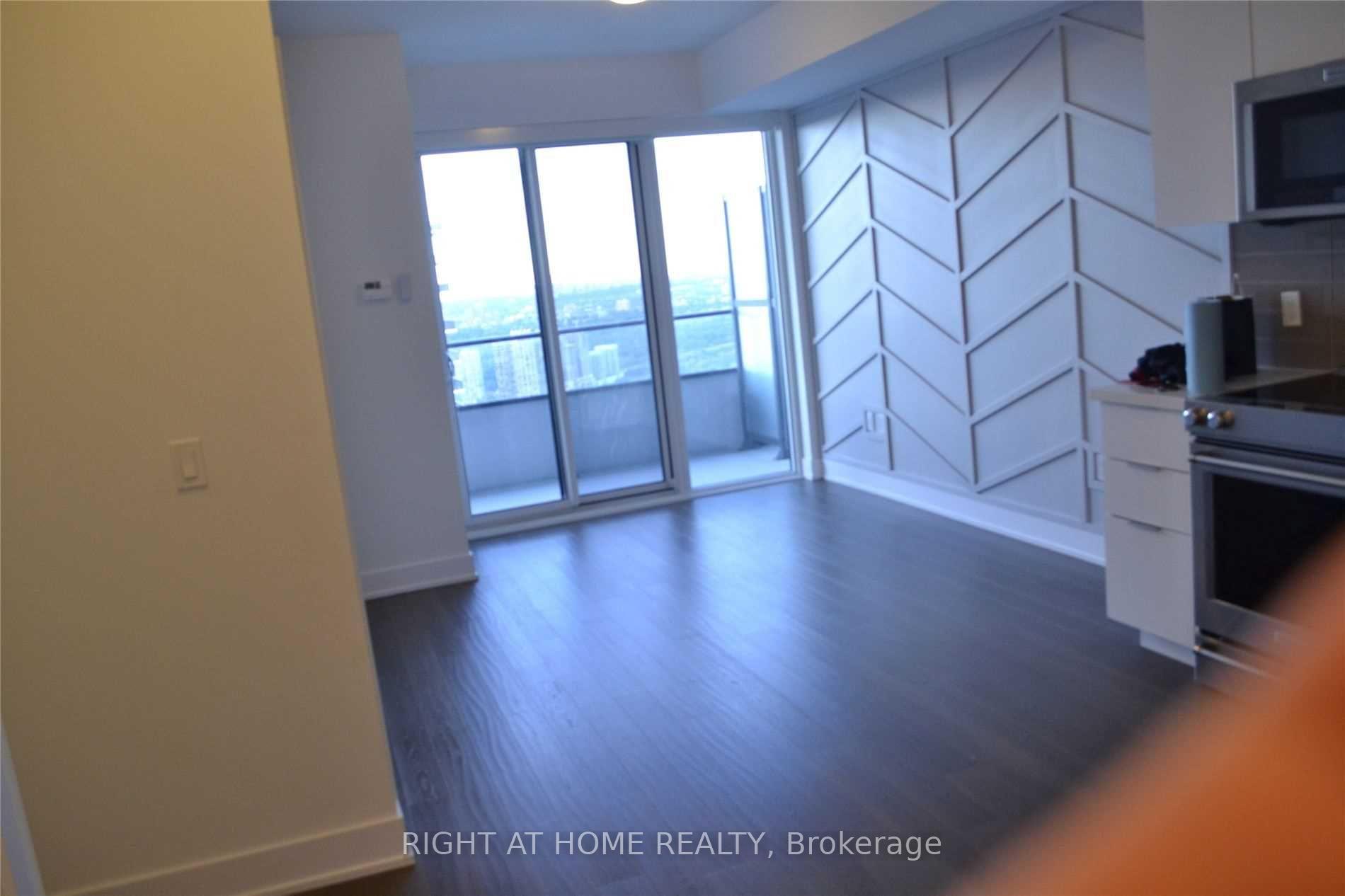 Photo 11 of Unit 5604, 30 Shore Breeze Dr, Etobicoke, Mimico — HOMEH